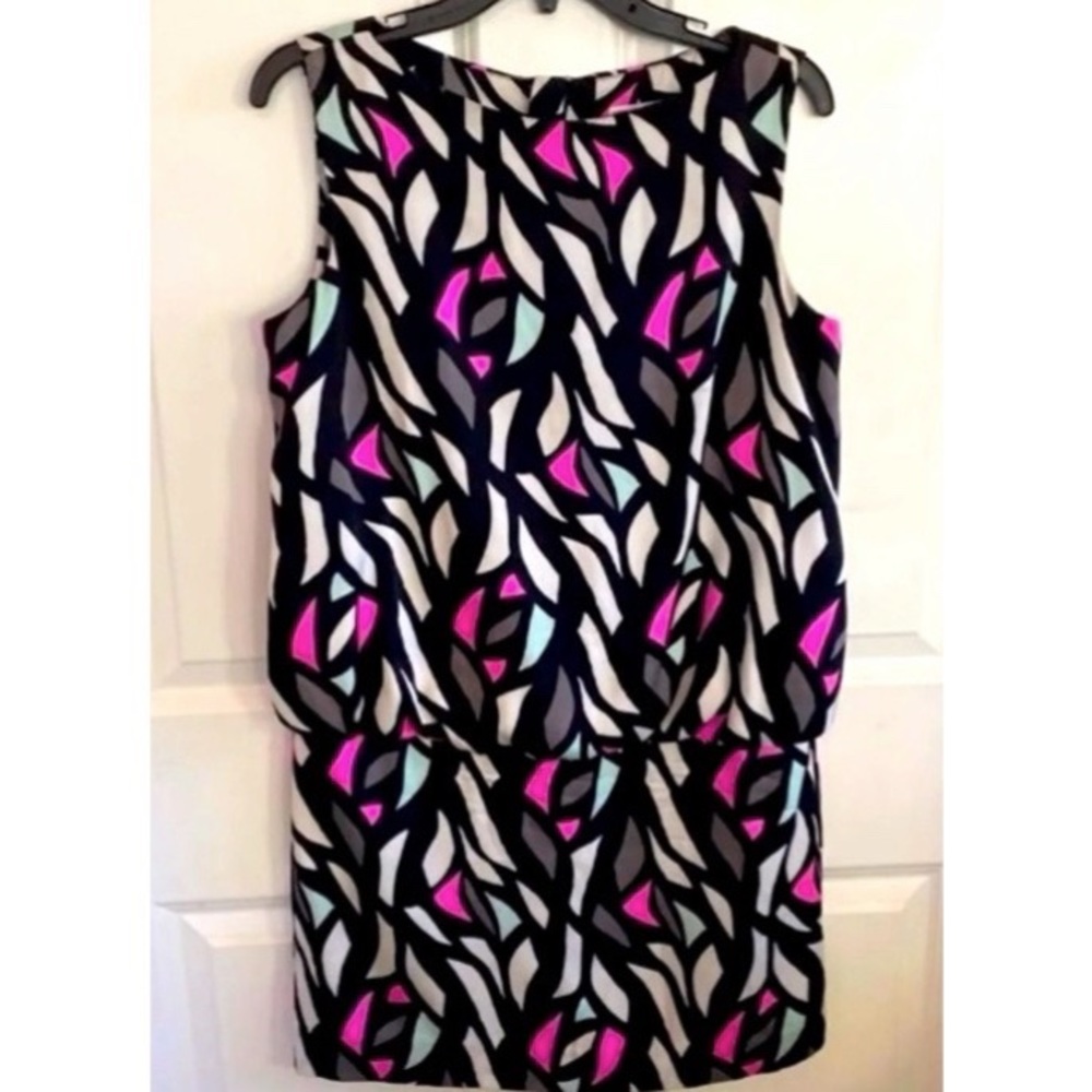 Millie of New York Italian Silk geometric minidress 4 EUC